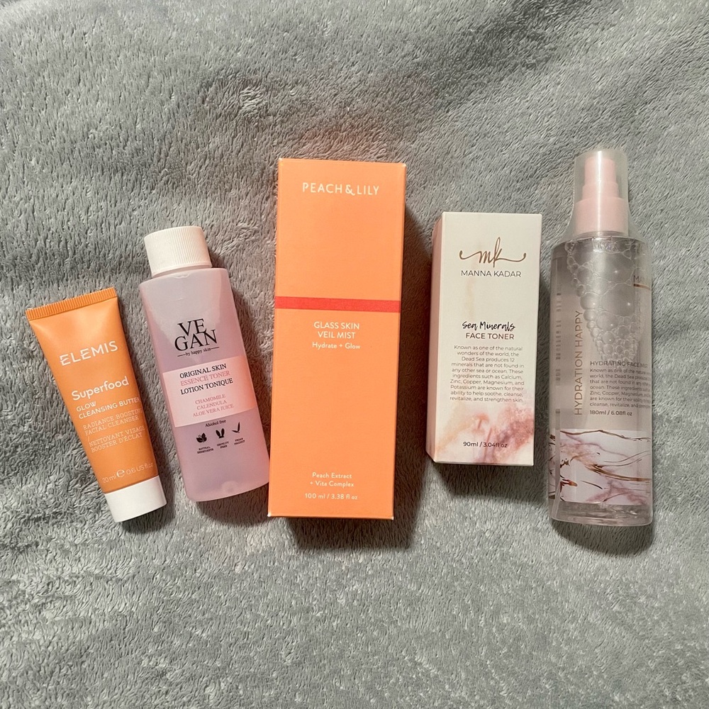 Peach & Lily Glass Skin Veil Mist - Orange